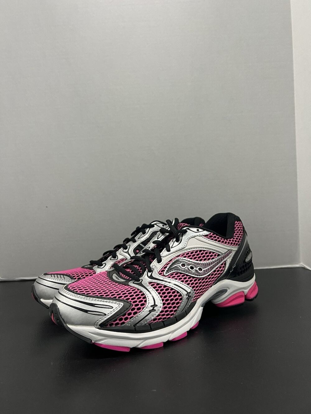 Saucony ProGrid Triumph 4 Pink Silver S70704 8 Size 10.5 Men Mesh Runner Y2K